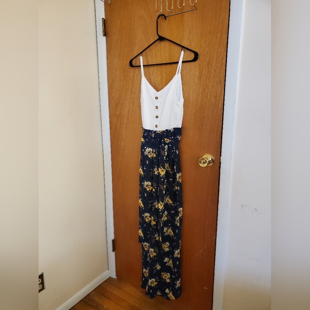 Jun & Ivy floral wide leg jumpsuit size small